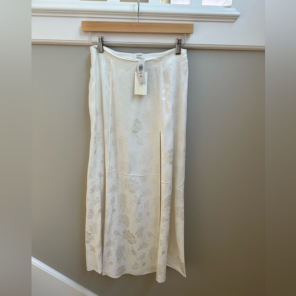 Wilfred Cherie Skirt ‘Giselle’ - Picture 6 of 9